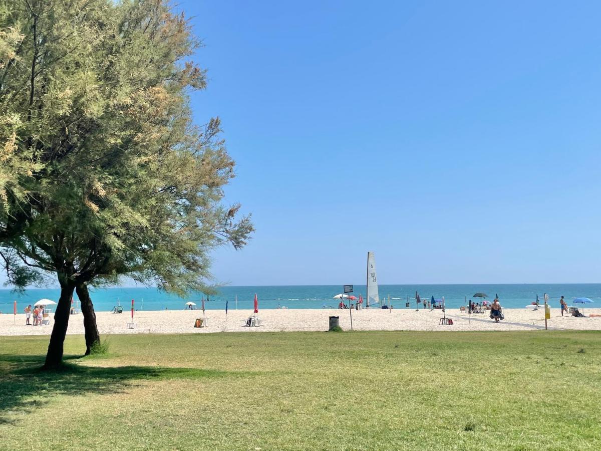 Punto Di Osservazione Lido di Fermo Exteriér fotografie